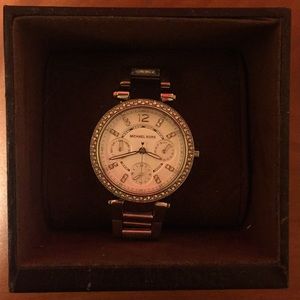 ✨MICHEAL KORS WATCH✨